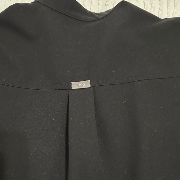 Figs Black Scrub Top and Pants Set - Picture 3 of 5